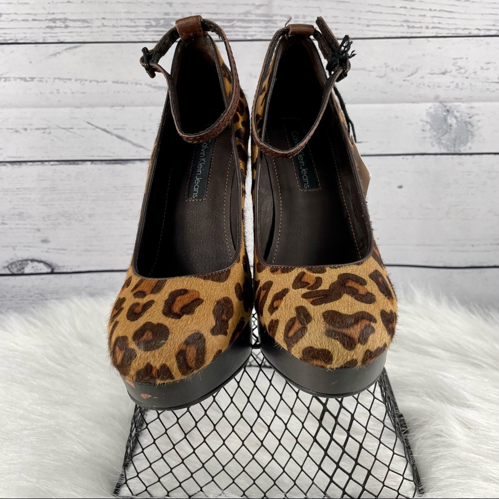 CALVIN KLEIN Leopard Print Wedges, made with Cow fur, NEW - Picture 7 of 13